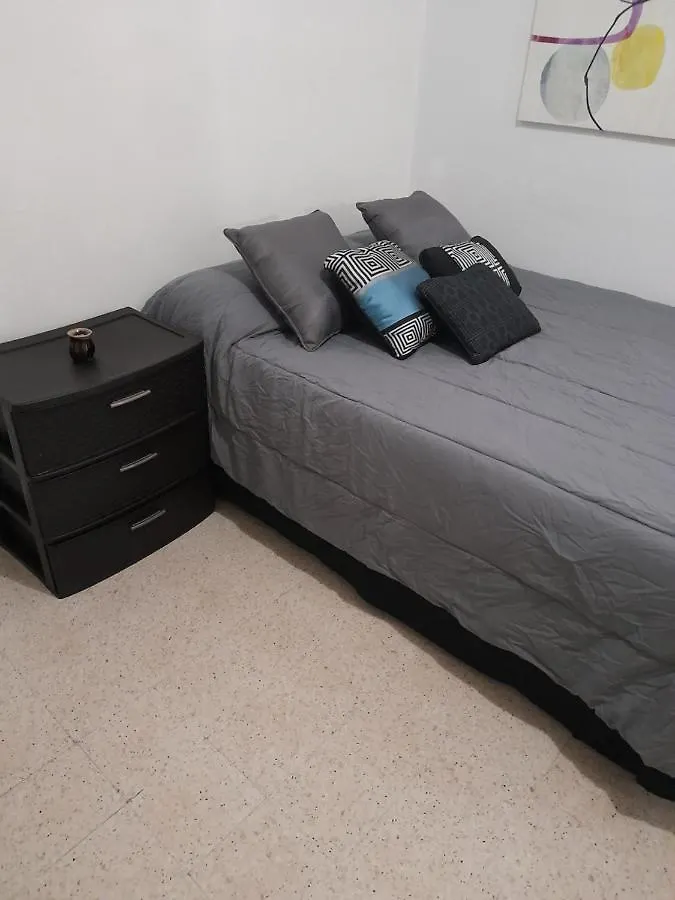 Frente Aeropuerto De Isla Verde San Juan Apartamento